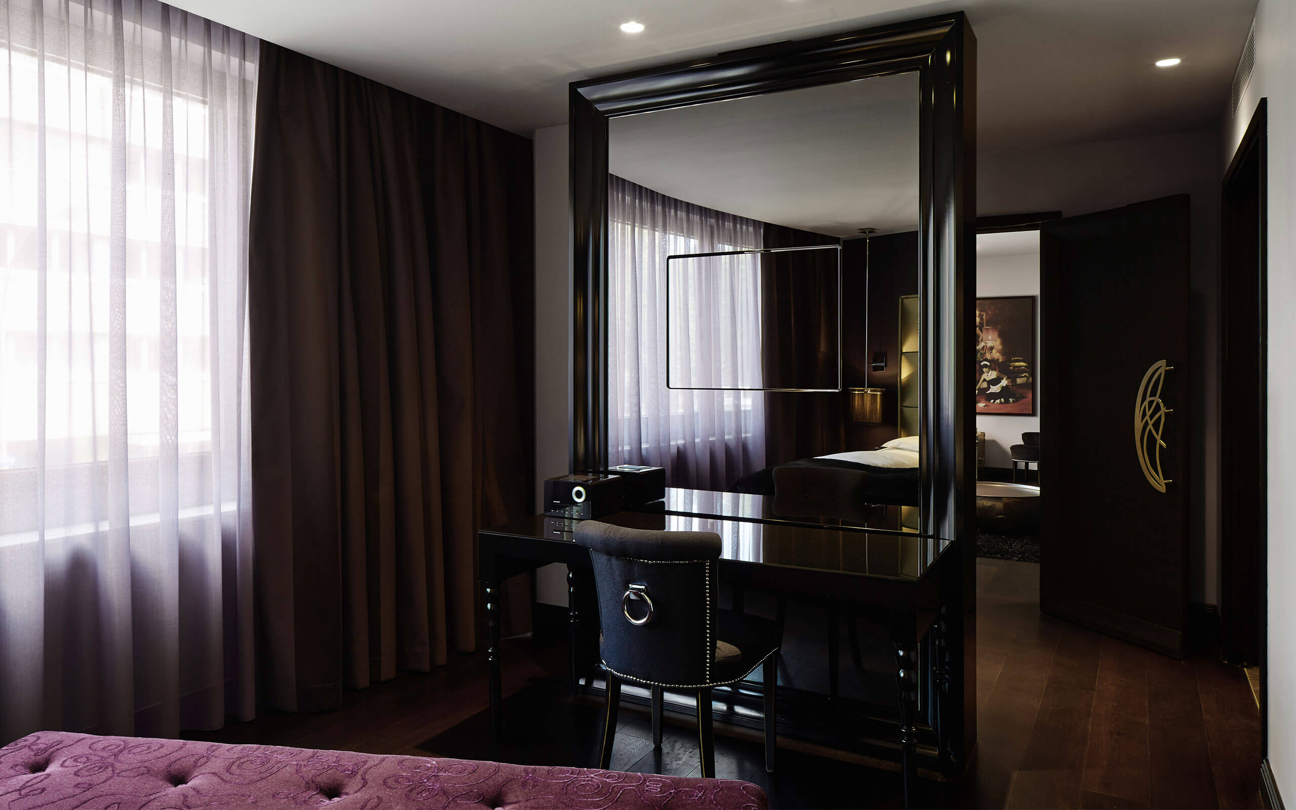Roomers Frankfurt | The Legend | Rooms and Suites | Roomers Suite