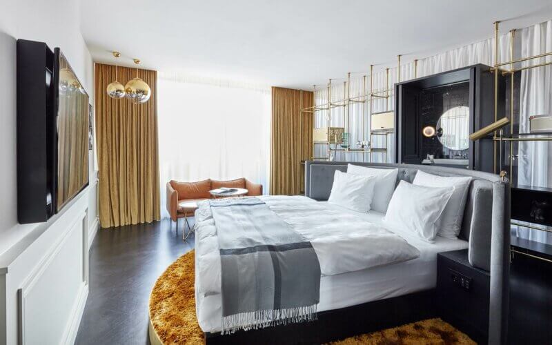 Roomers Munich | Rooms and Suites | Deluxe Suite