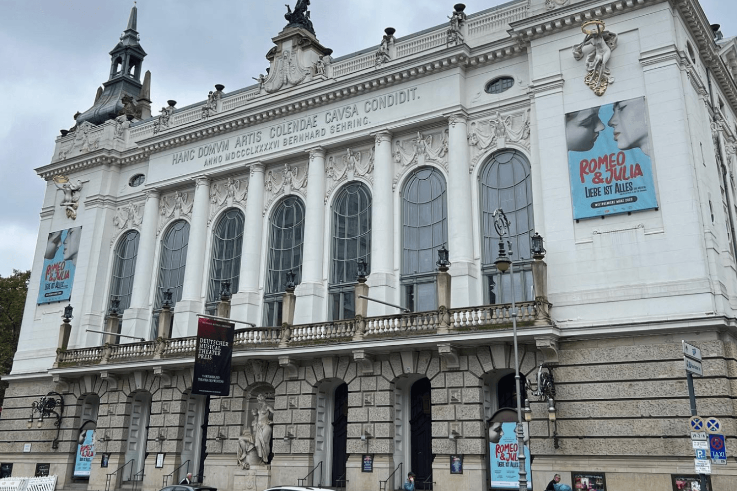 Stage Theater des Westen Berlin