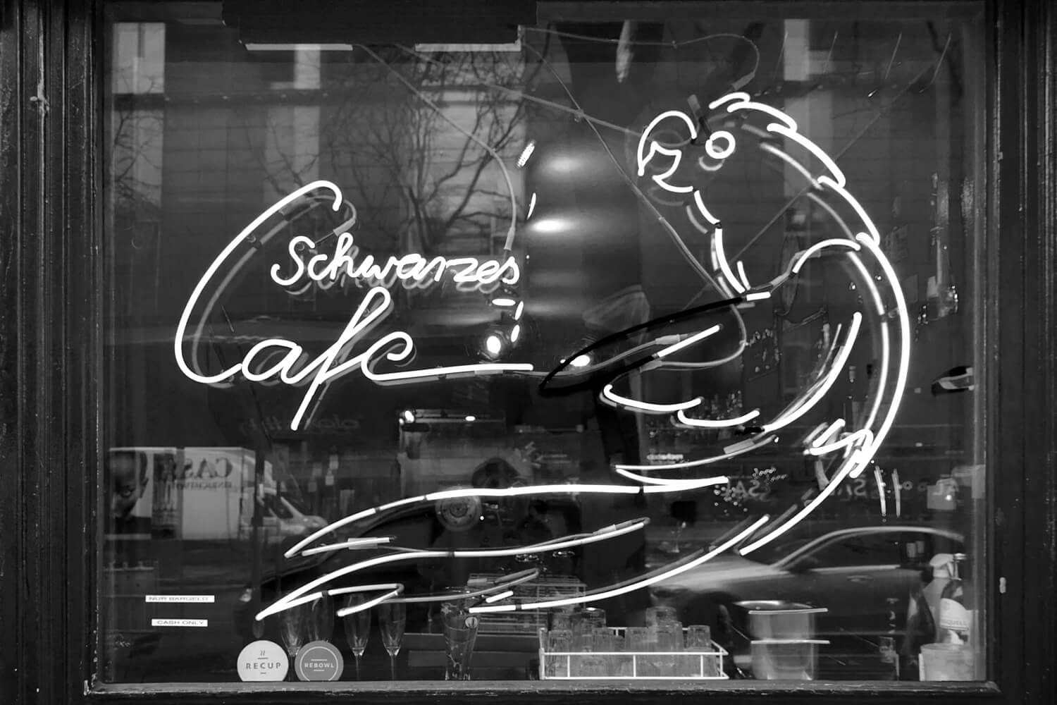 Schwarzes Cafe